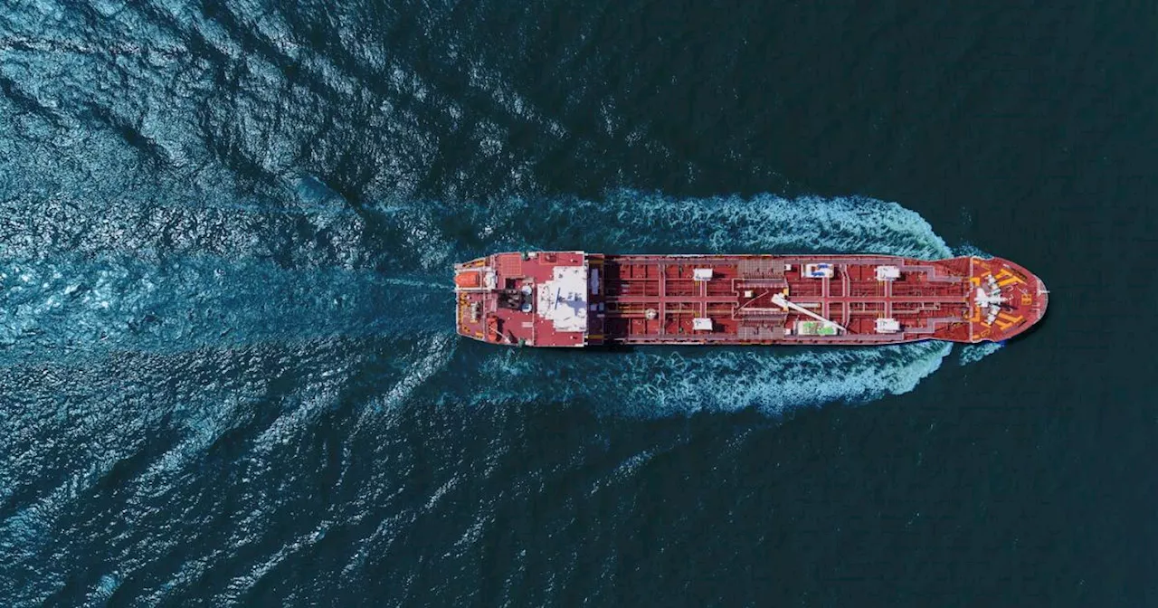 Ostsee: Brennender Öltanker abgeschleppt und gelöscht