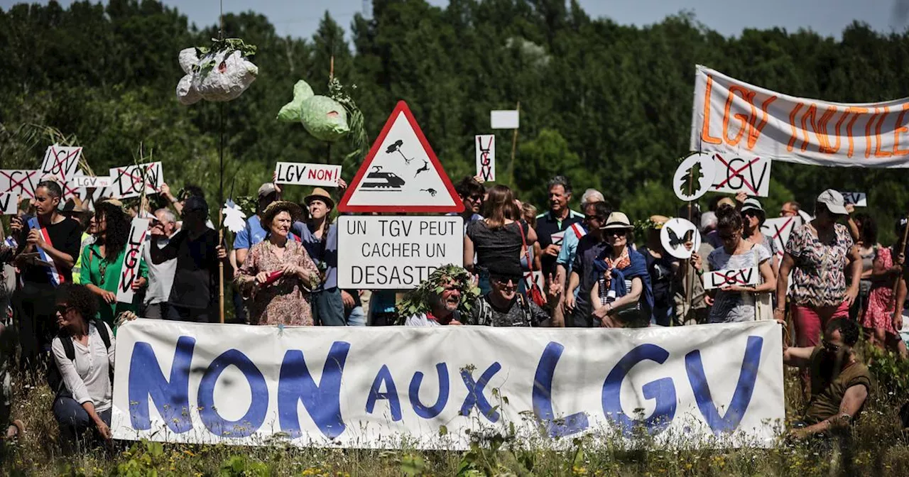 LGV du Sud-Ouest : des opposants se rassemblent sous surveillance en Gironde