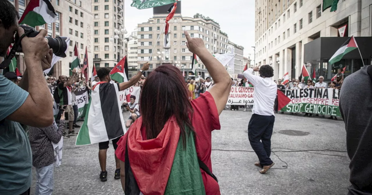 Giorgia Meloni, insulto choc alla manifestazione pro Pal: &#034;Ti tagliamo le game&#034;