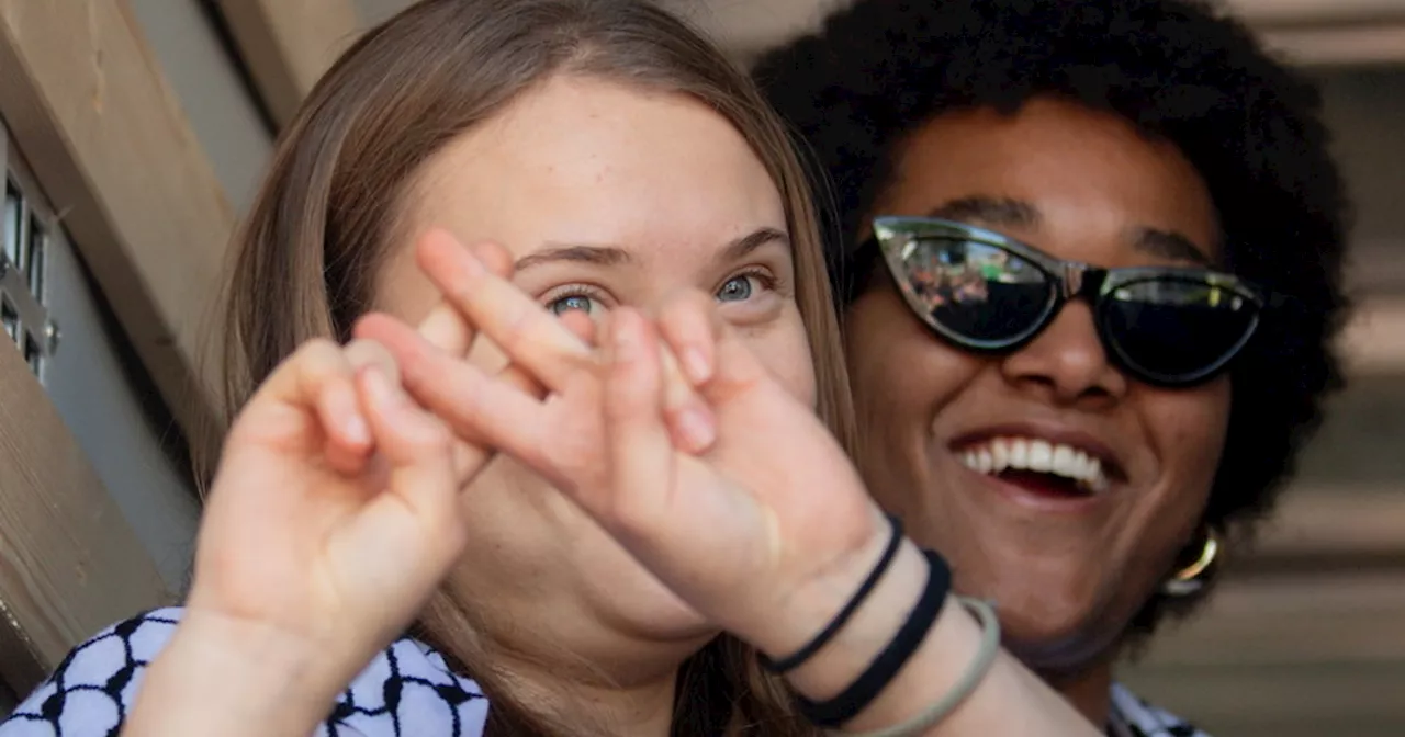 Greta Thunberg contro Meloni, come si presenta in piazza a Milano