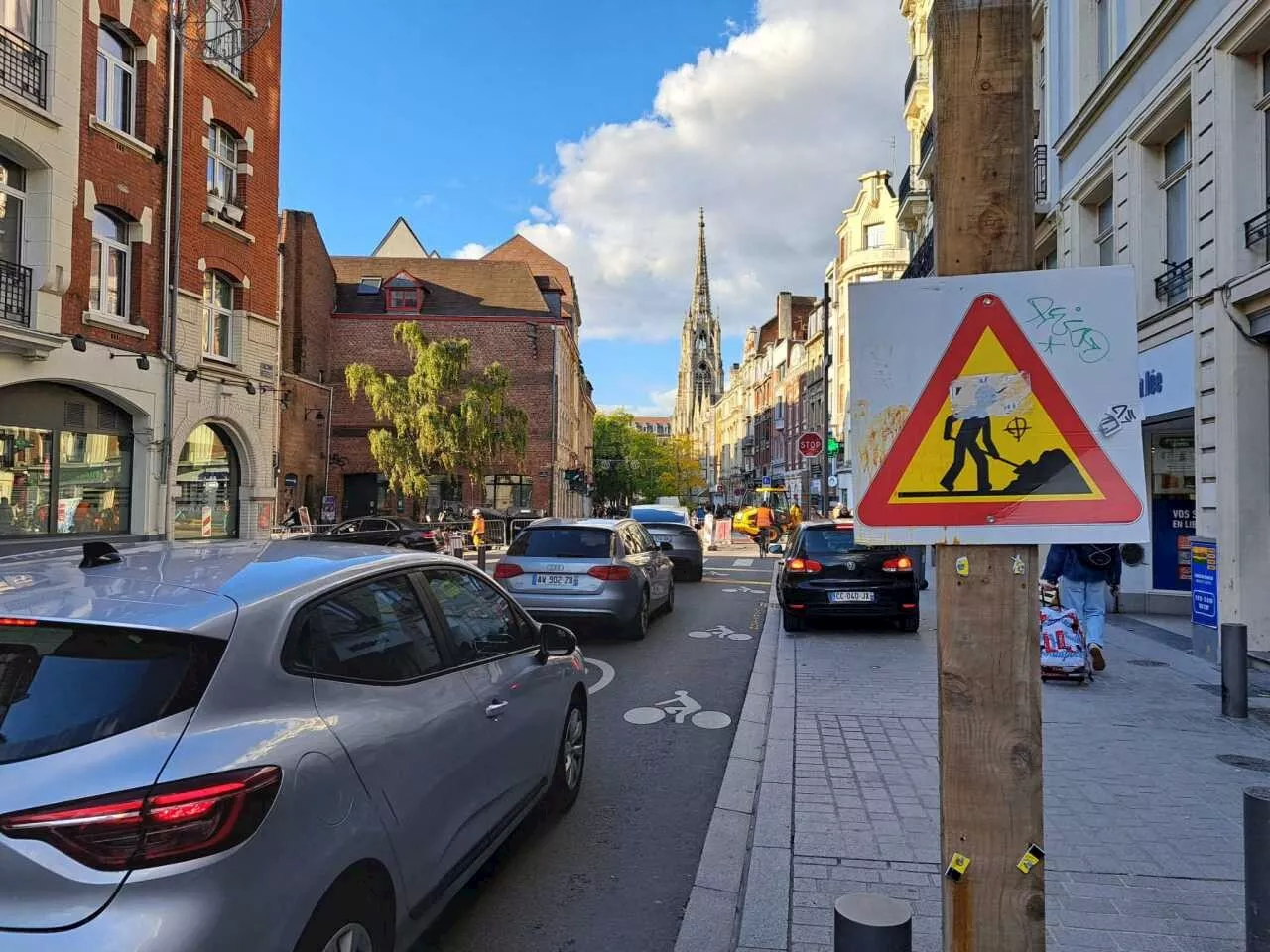 Lille. Les travaux s'enchaînent rue Pierre Mauroy : de nouvelles perturbations de la circulation