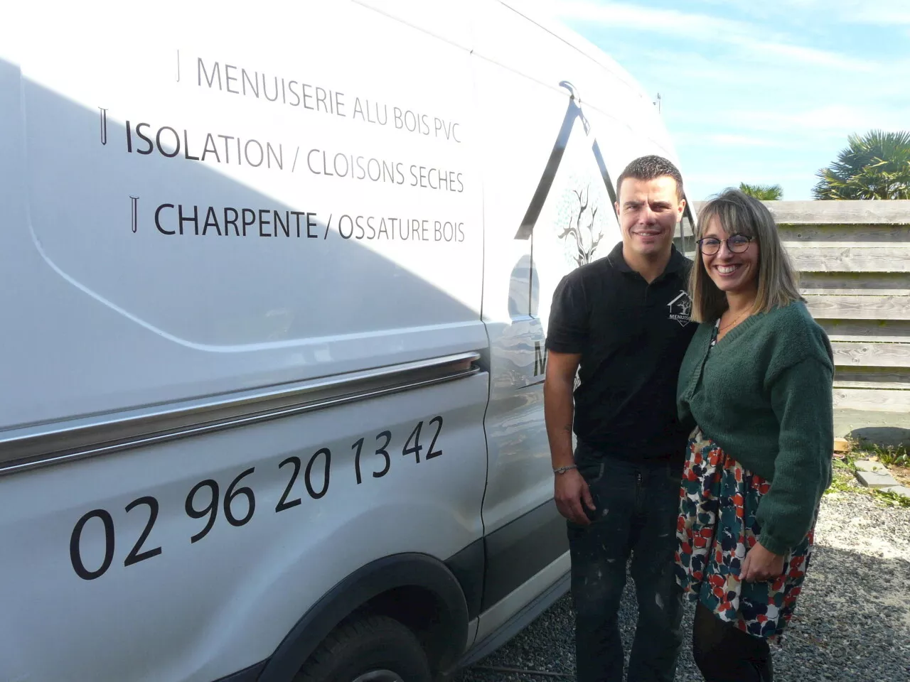 Près de Paimpol, ils ont ouvert en couple leur entreprise de menuiserie-charpenterie