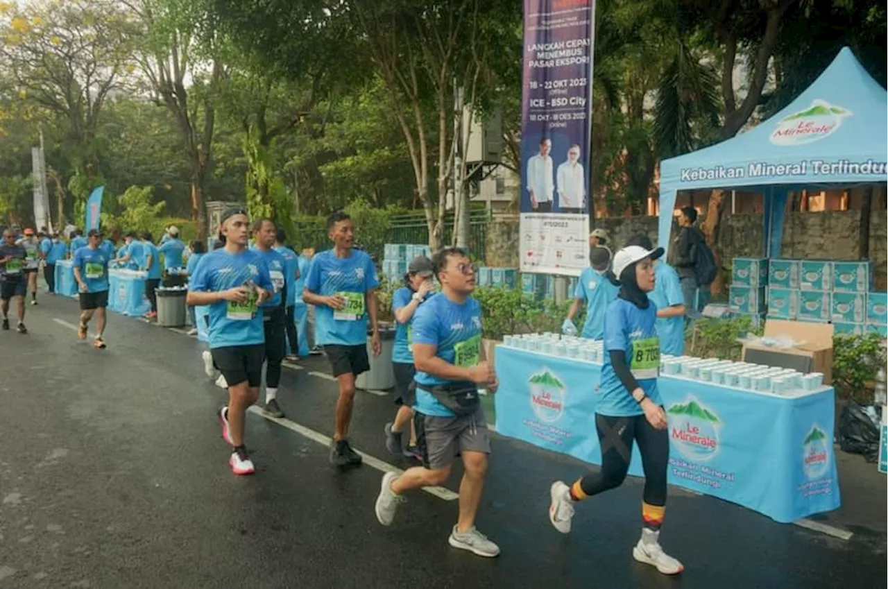 Le Minerale Dipercaya sebagai Official Mineral Water di Jakarta Running Festival 2024