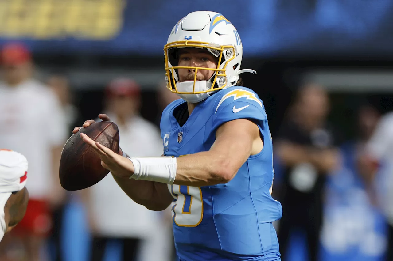 Chargers News: Justin Herbert Status Revealed For Week 6 Matchup vs Broncos