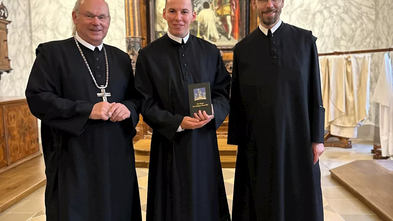 Neuer Frater im Stift Melk „eingekleidet“