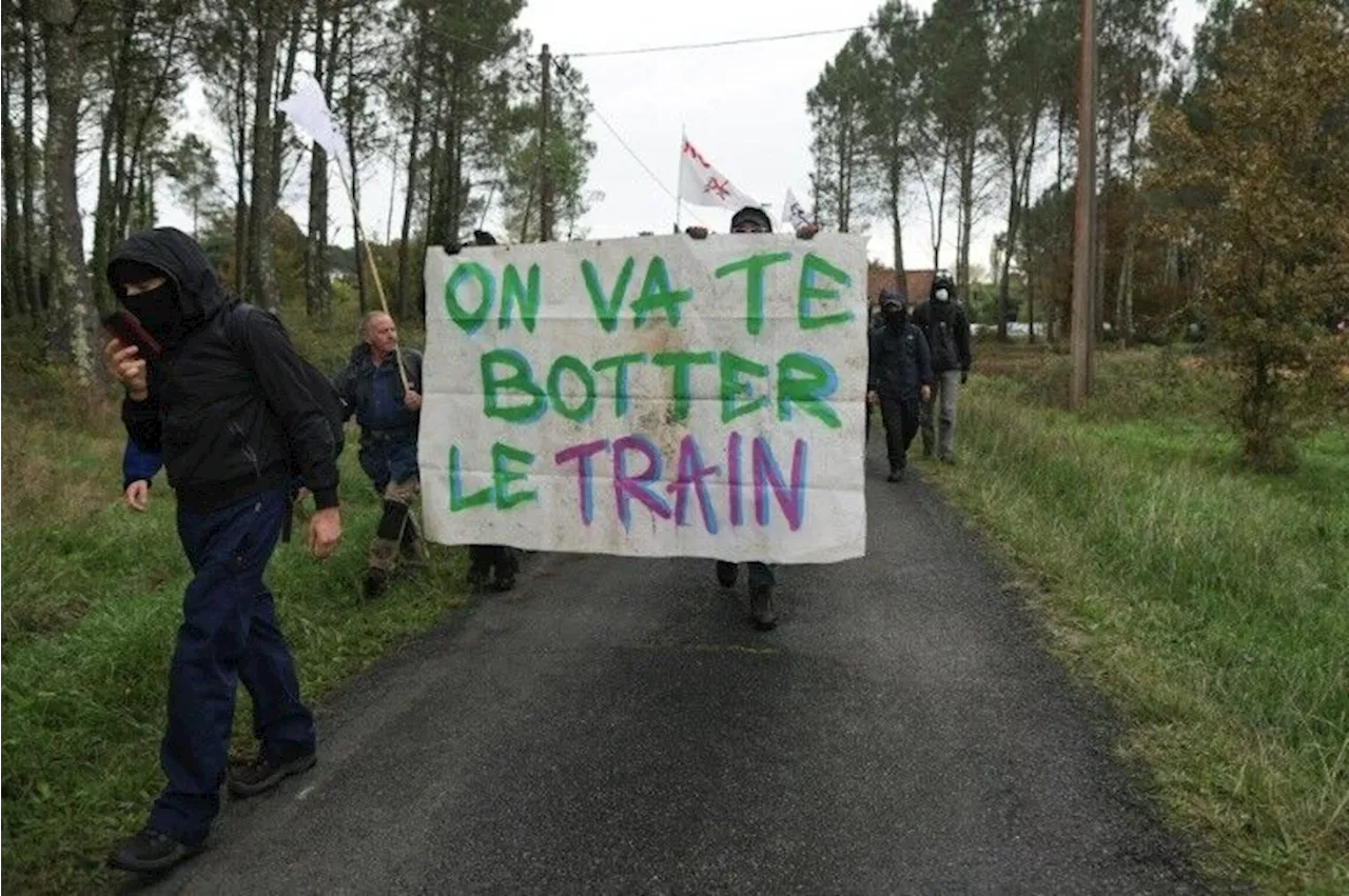 LGV du Sud-Ouest: rassemblement d'opposants sous surveillance en Gironde