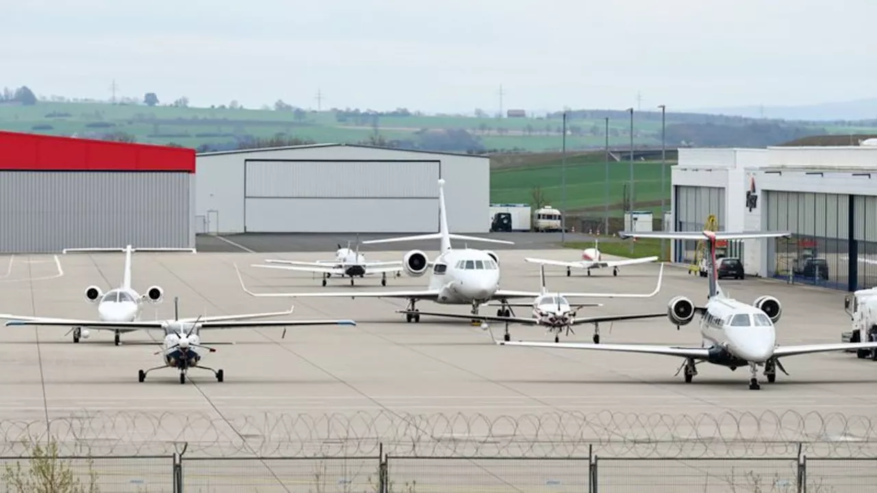 Debatte um Flughafen: Erneut Wirbel um Flughafen Kassel-Calden