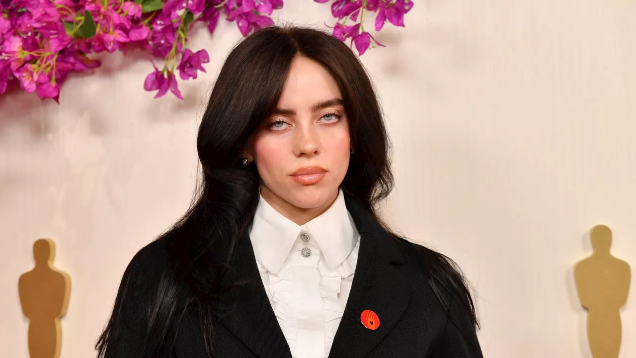 Billie Eilish Shuts Down Question About Being Threatened by Chappell Roan & Sabrina Carpenter