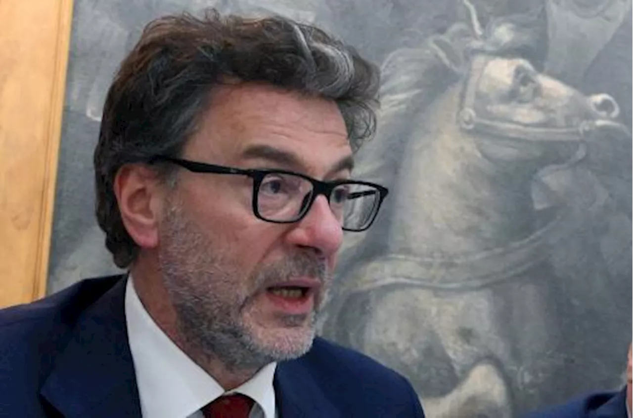 Manovra, Giorgetti a caccia di 3 miliardi: 'Proposte dai ministri o farò la parte del cattivo'