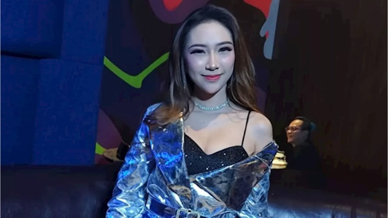 Icha Yang Tampil Beda, Dari Lagu Mandarin ke Berbagai Genre Musik