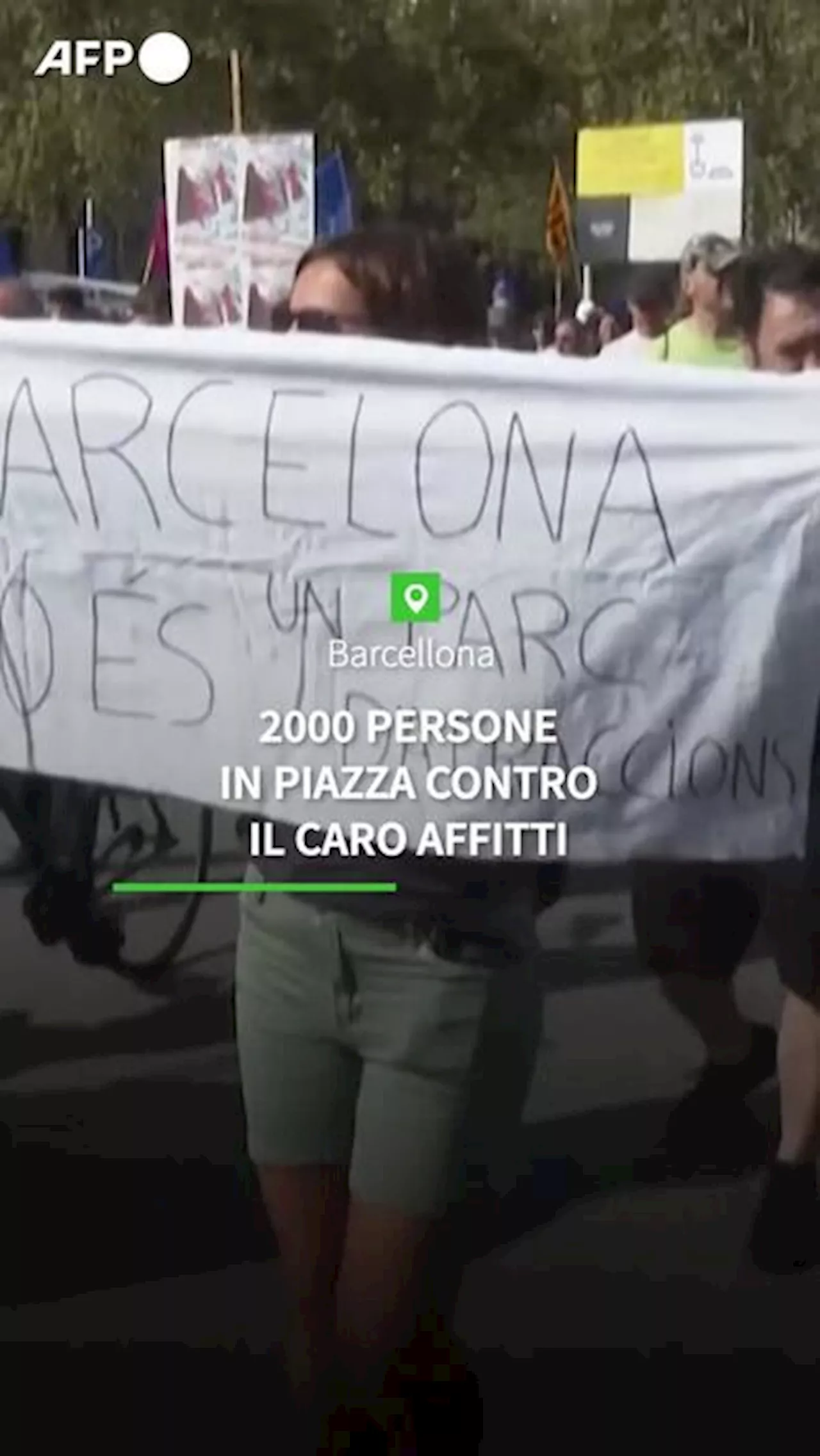 A Barcellona duemila persone in piazza contro il caro affitti