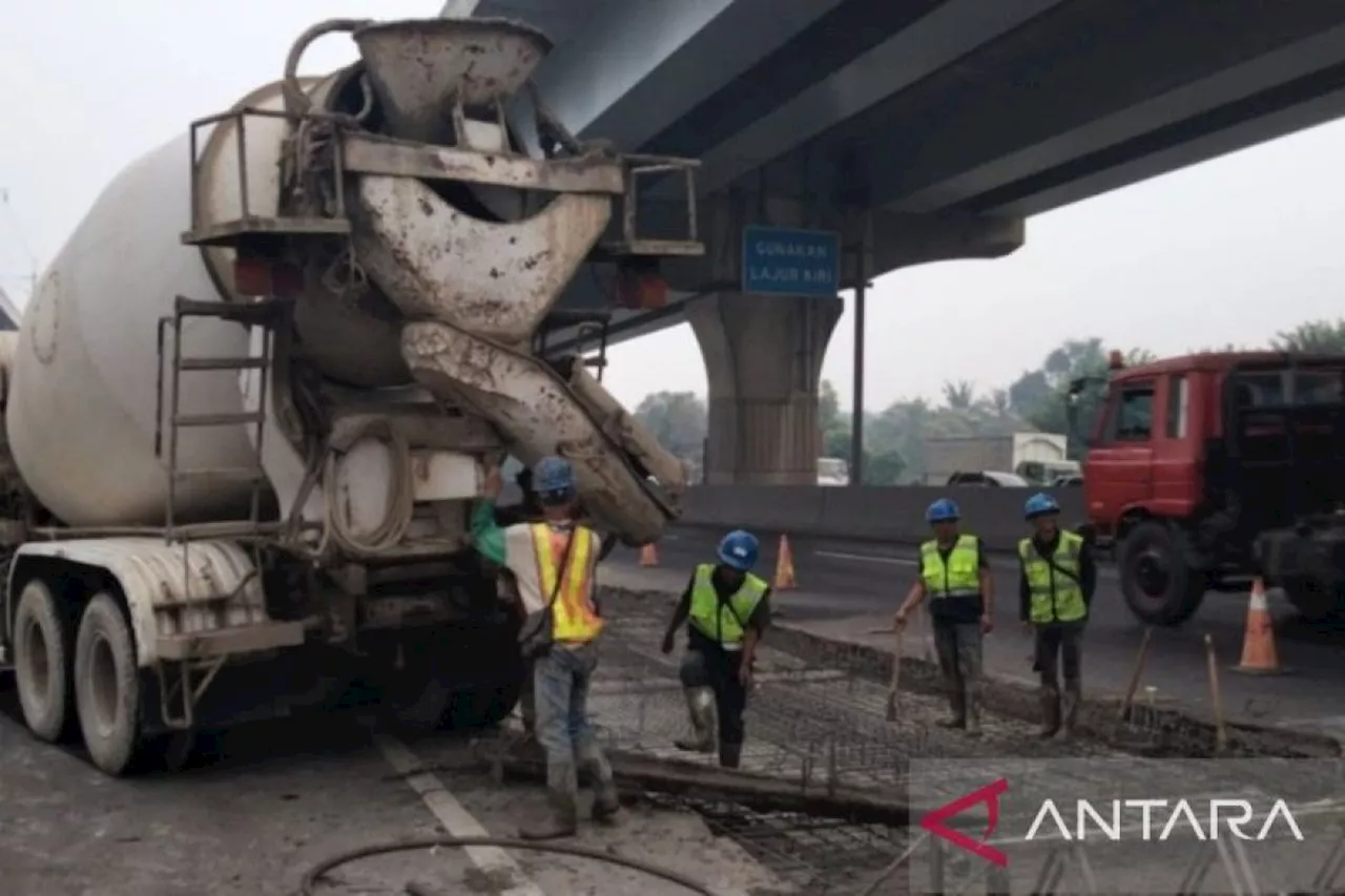 PT Jasamarga Transjawa Tol Lakukan Rekonstruksi Jalan di Ruas Tol Jakarta-Cikampek