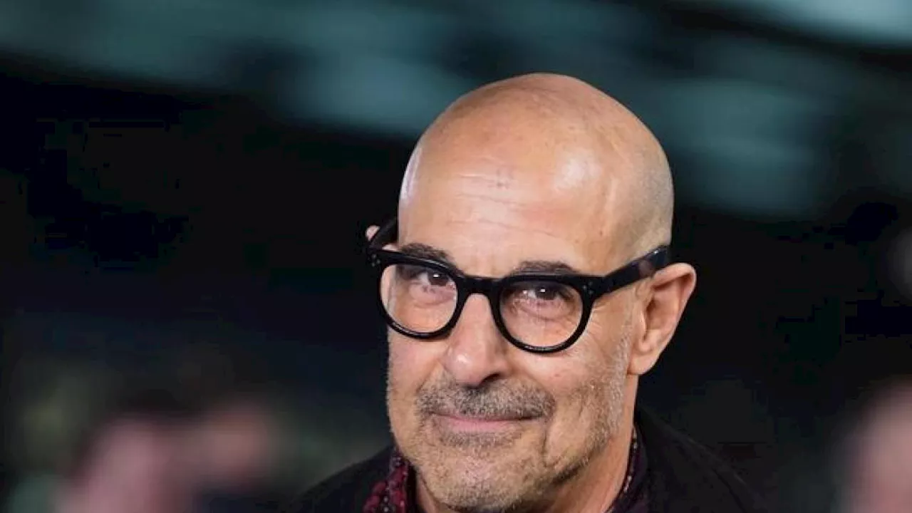 Stanley Tucci porta cinque bracciali di giada: un ricordo per ogni figlio e la vittoria sulla malattia