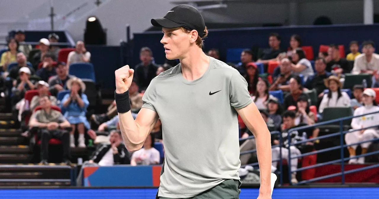 – Jannik Sinner s'impose face à Novak Djokovic en deux manches et décroche son 7e titre de l'année