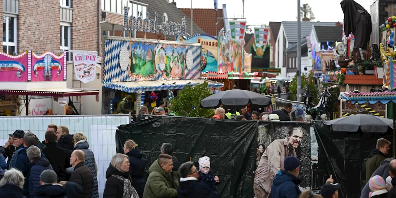 Brand auf Geisterbahn beim Gallimarkt in Leer: Fünf Verletzte