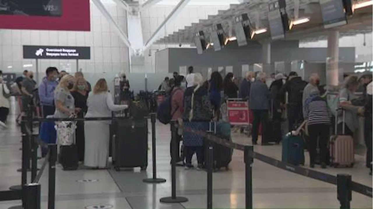 What to expect if you’re flying this Thanksgiving | Watch News Videos Online