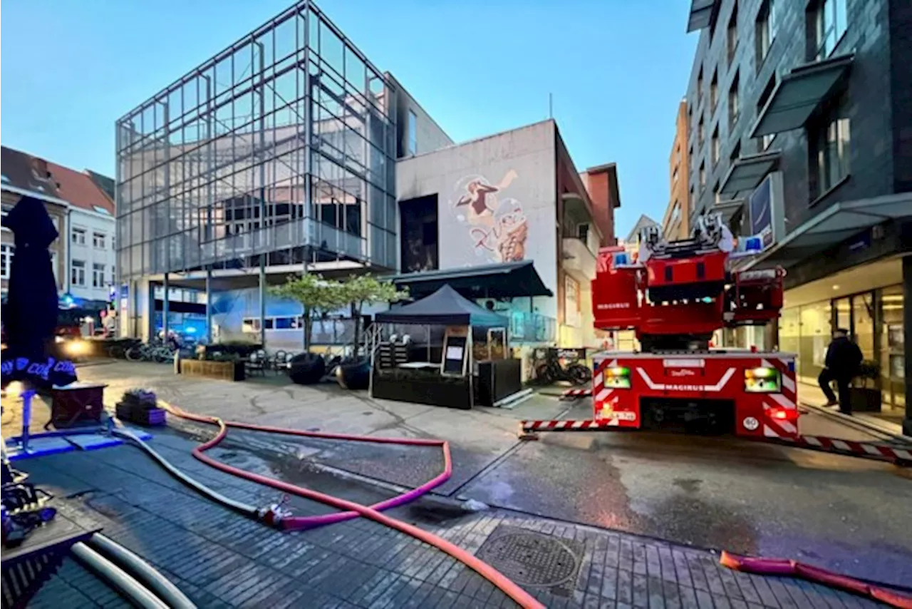 Uitslaande brand teistert recent vernieuwd restaurant Puro in hartje Mechelen