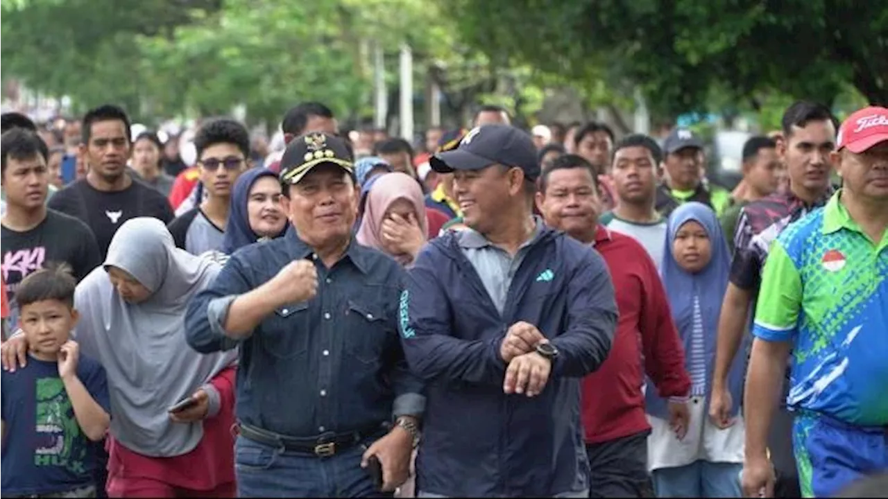 Jalan Sehat Bersama Ribuan Warga, Kapolres Rohul Ajak Ciptakan Pilkada Damai