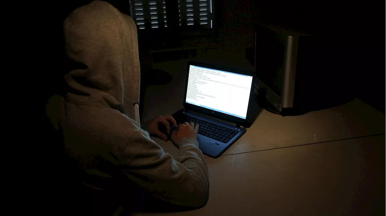 À Marseille, un ex-agent de la DGSI jugé lundi pour avoir vendu des fichiers de police sur le Darknet