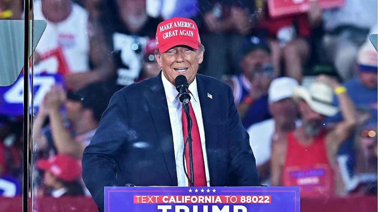 Un homme arrêté avec des armes en marge d'un meeting de Trump en Californie