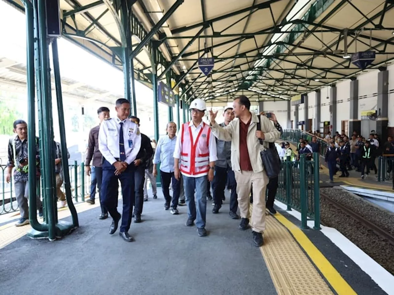 Menhub Tinjau Beautifikasi Stasiun Klaten, Gabungkan Konsep Terbuka dan Heritage