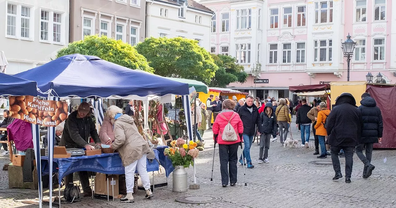 Unter neuer Regie: Das Flair des Herforder Herbstmarktes in der Radewig ist noch da