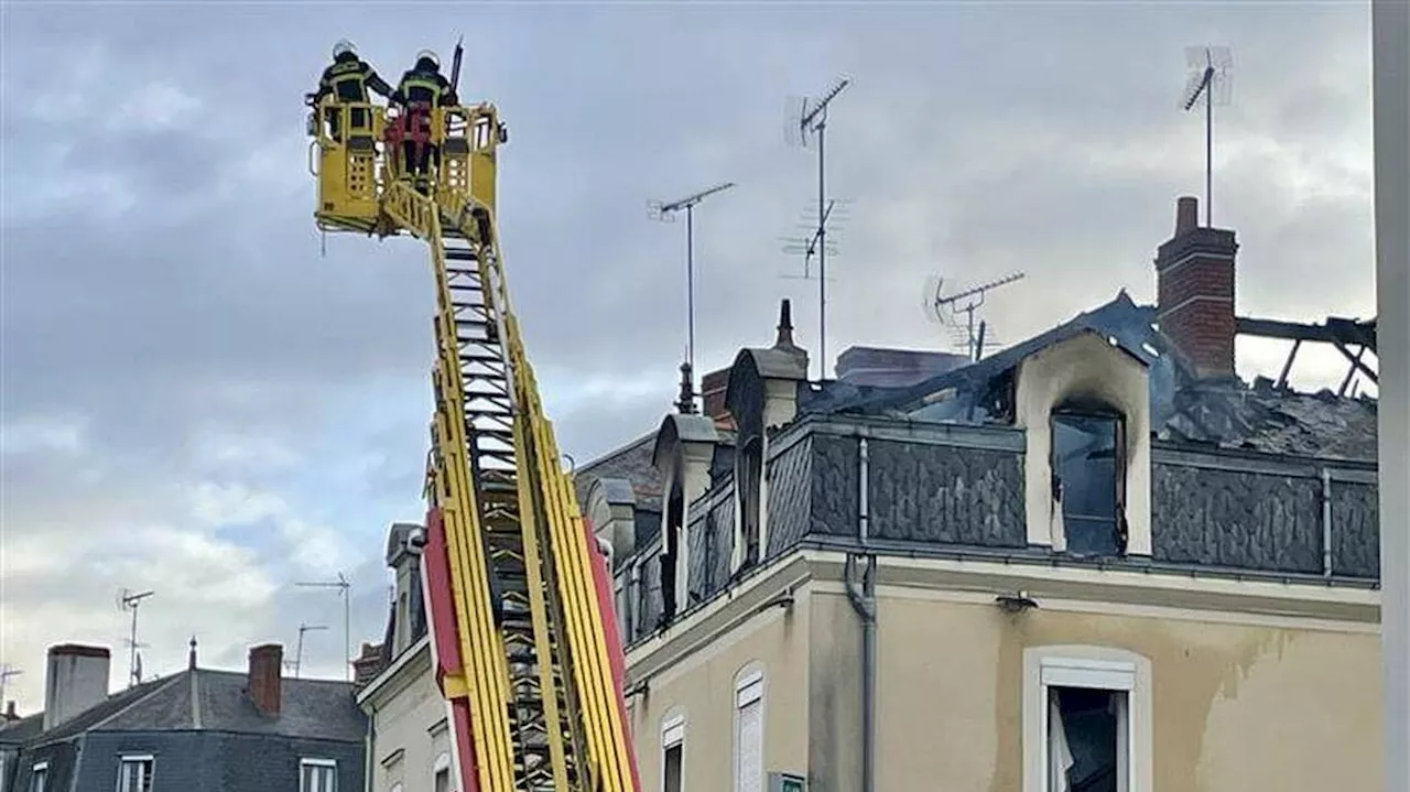 Un incendie au-dessus d’une discothèque à Angers : deux blessés, une centaine de personnes évacuées