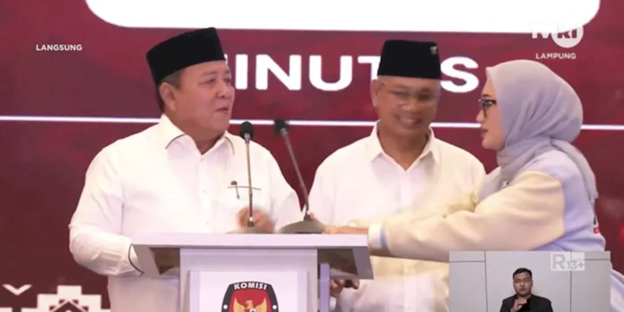 Jihan Sigap Beri Bantuan Saat Mic Arinal Ngadat dalam Debat Pilgub Lampung, KPU ke Mana?