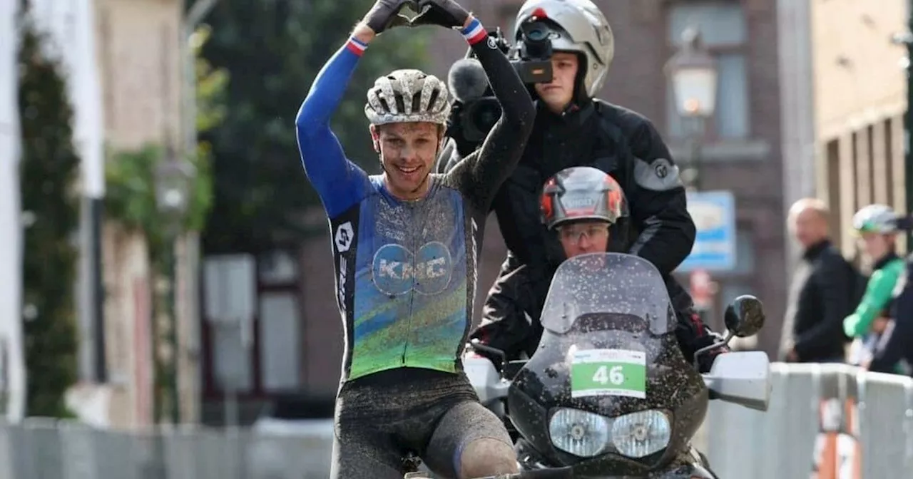 Tim Smeenge maakt indrukwekkende comeback met Nederlandse marathontitel