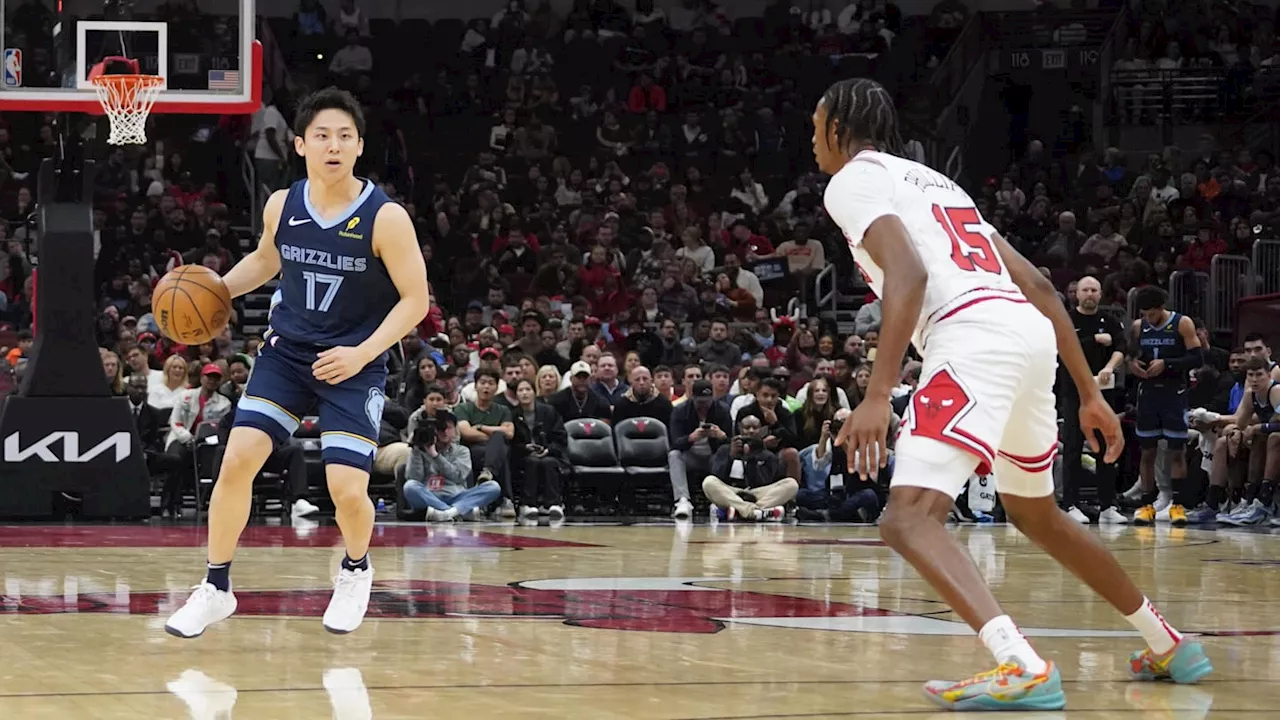 Yuki Kawamura's Pass to Zach Edey in Grizzlies-Bulls Goes Viral