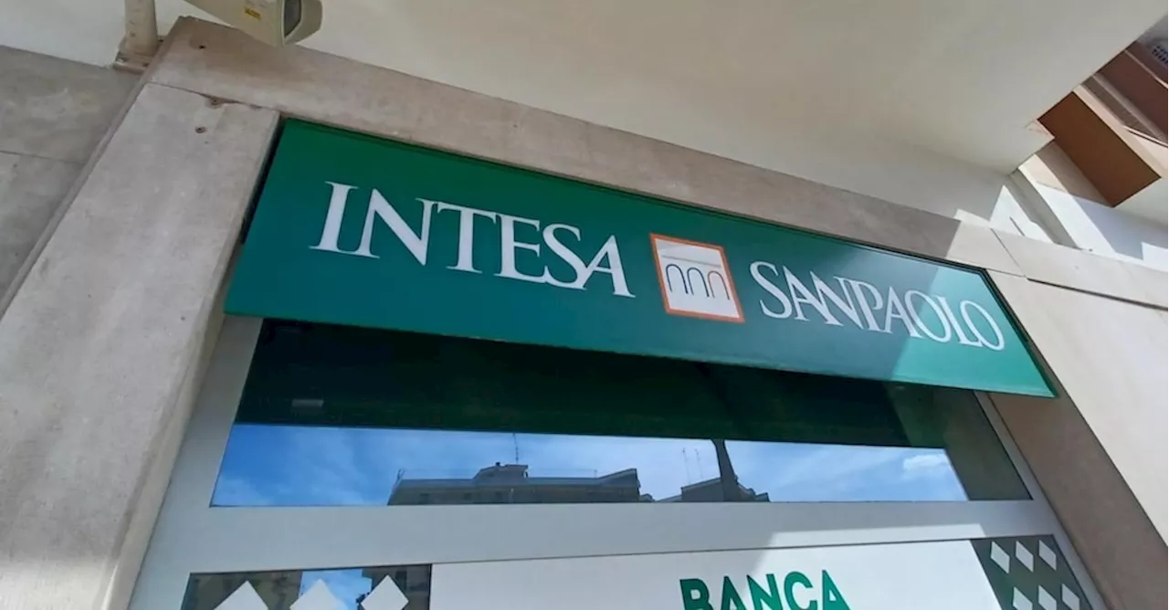 Conti spiati, Intesa Sanpaolo: «Non c’è stato alcun problema di sicurezza informatica»