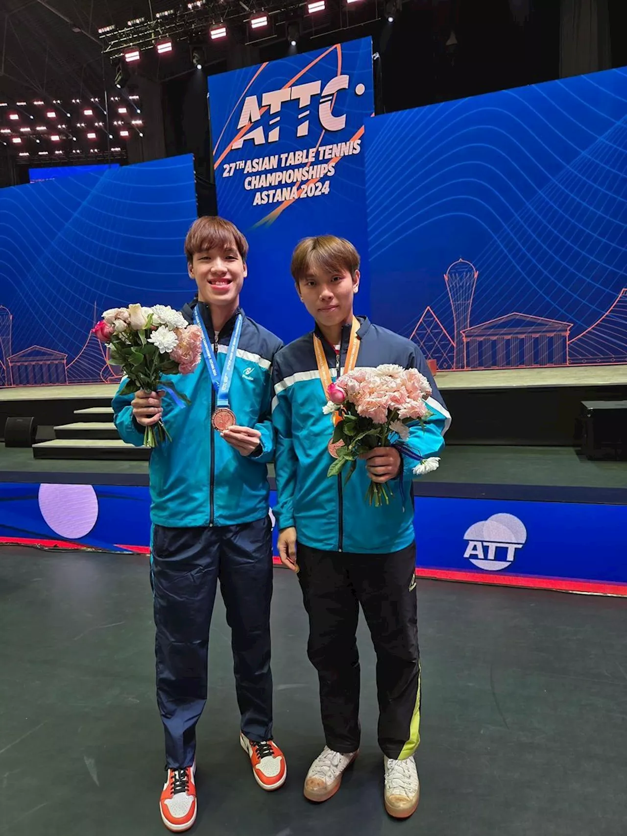 Paddlers Javen-Qi Shen beat world No. 1 China pair to win historic Asian championships medal.