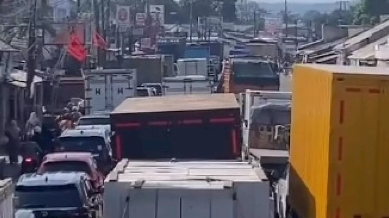 Waspada! Truk Jadi Biang Kerok Polusi Udara Jakarta, Ini Buktinya