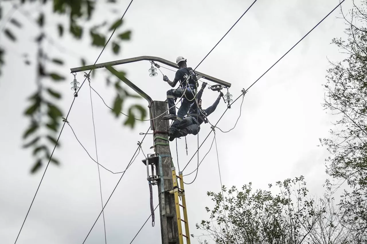 Moins de 400 foyers privés d'électricité ce dimanche matin après la tempête Kirk