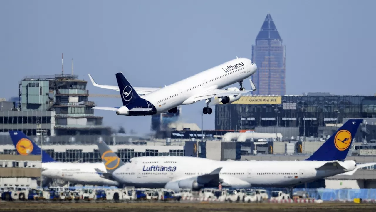 Urlaub: Lufthansa-Chef Carsten Spohr warnt vor Kürzungen an deutschen Flughäfen