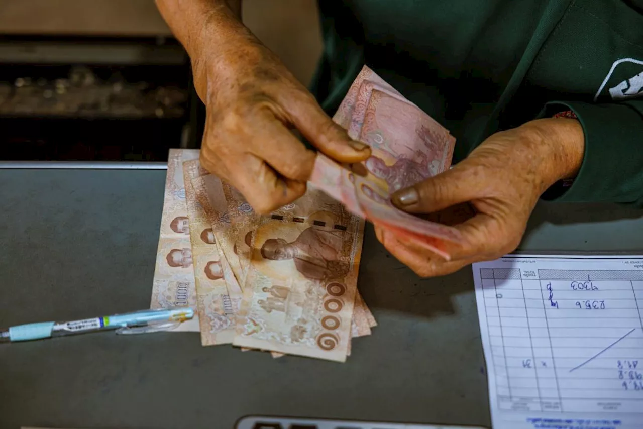 Baht Rally Halts as Thai Government Campaigns for Lower Rates