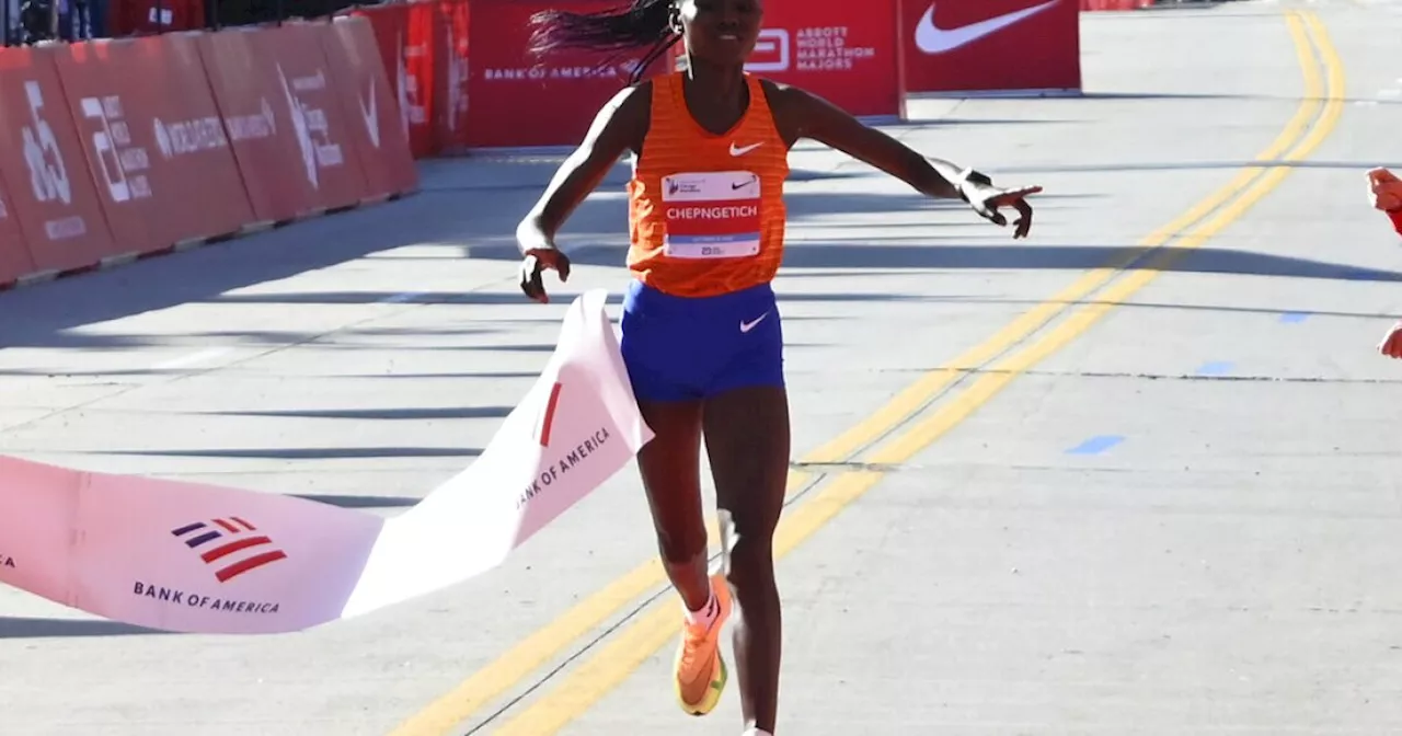 Kenyan runner breaks barrier during world-record setting Chicago Marathon