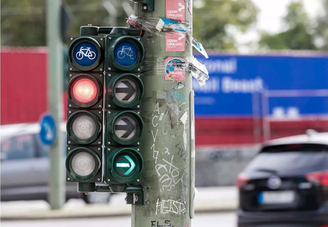 Marzahn-Hellersdorf: An diesen Kreuzungen sind getrennte Ampelphasen geplant