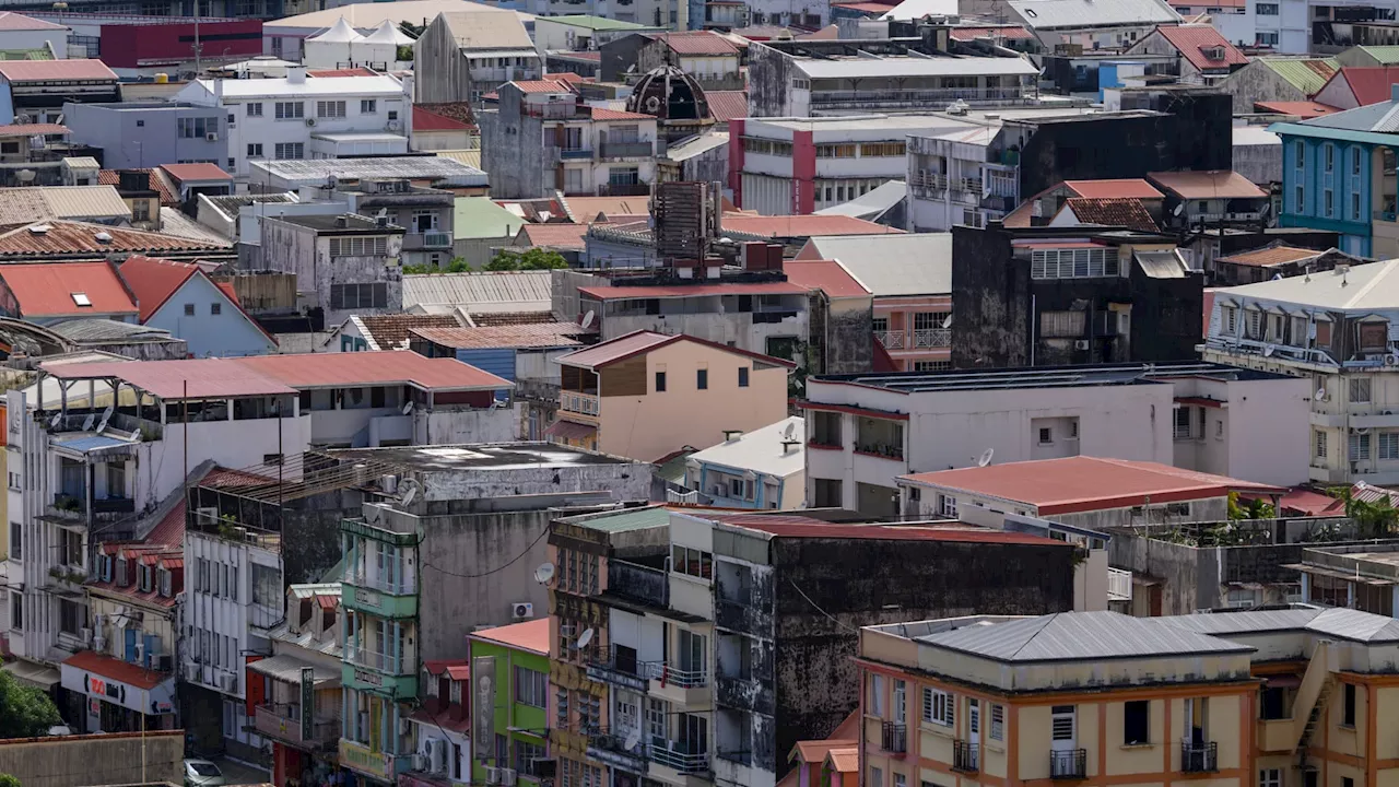 Crise sociale en Martinique: le couvre-feu prolongé par la préfecture jusqu'au lundi 21 octobre