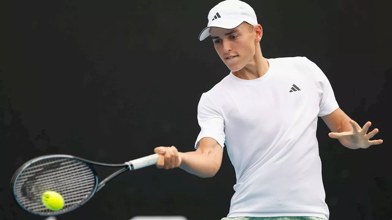 Kämpfertyp wie Nadal, fast so früh wie Alcaraz: 17-Jähriger Justin Engel gewinnt erstes ATP-Match