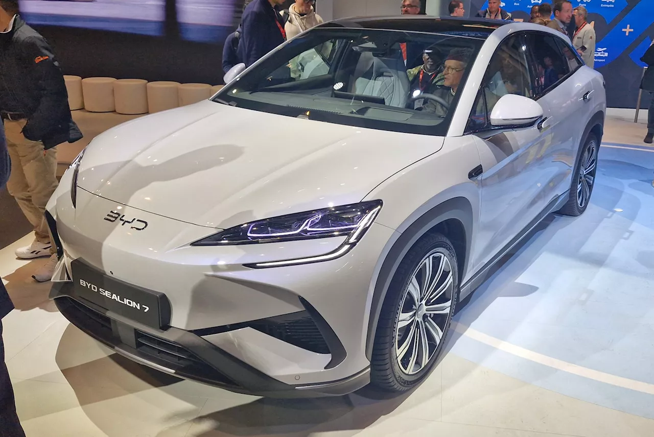 BYD Sealion 7 revealed at 2024 Paris show: watch out Macan?