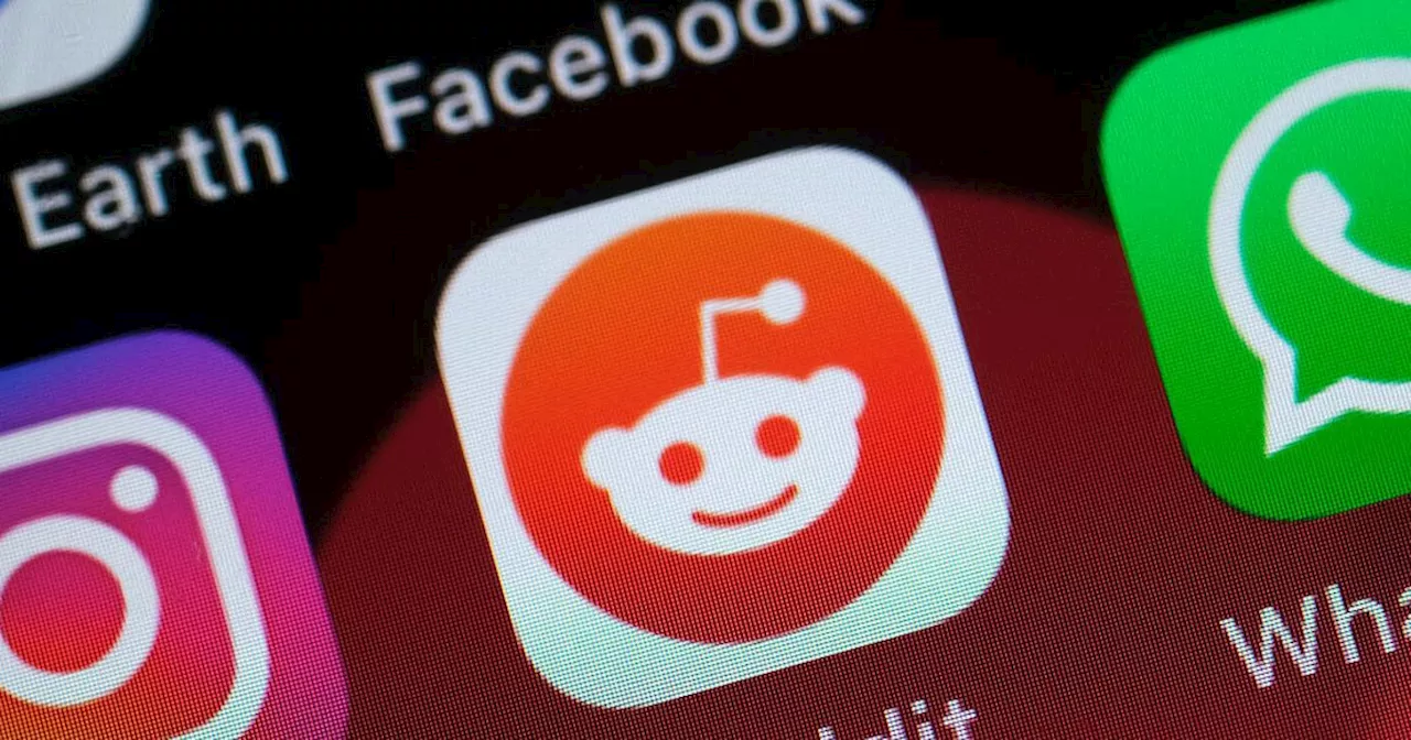 Reddit down as site crashes across UK and US frustrating thousands of users