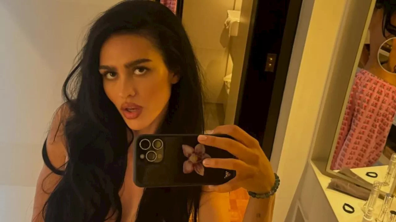 Amelia Gray Hamlin strips off for a series of jaw-dropping nude photos as she sends her fans into a...