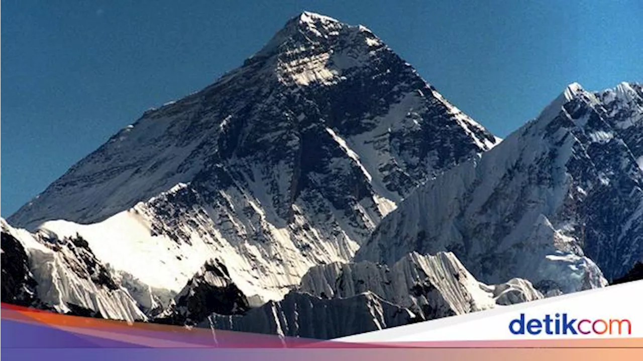 Benarkah Gunung Everest Mengalami Peningkatan Ketinggian? Ini Faktanya