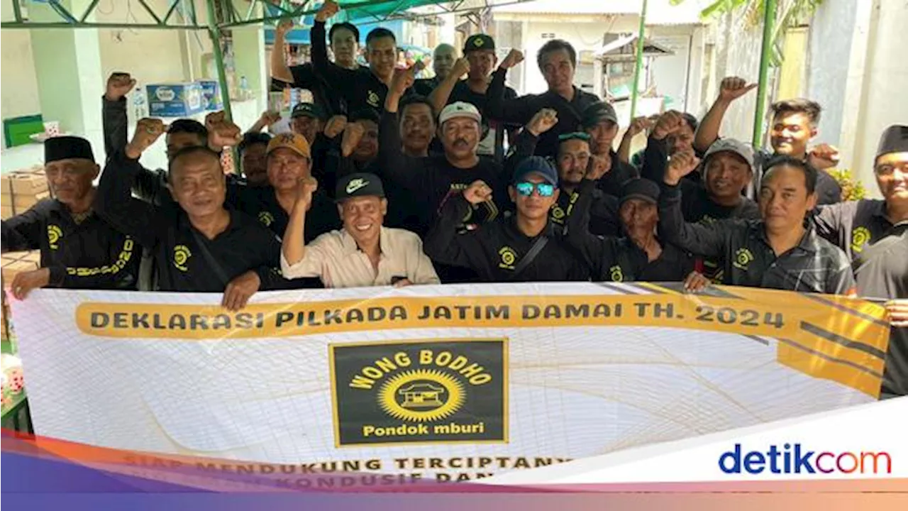 Ratusan Orang di Surabaya Deklarasi Pilkada Jatim Aman dan Damai