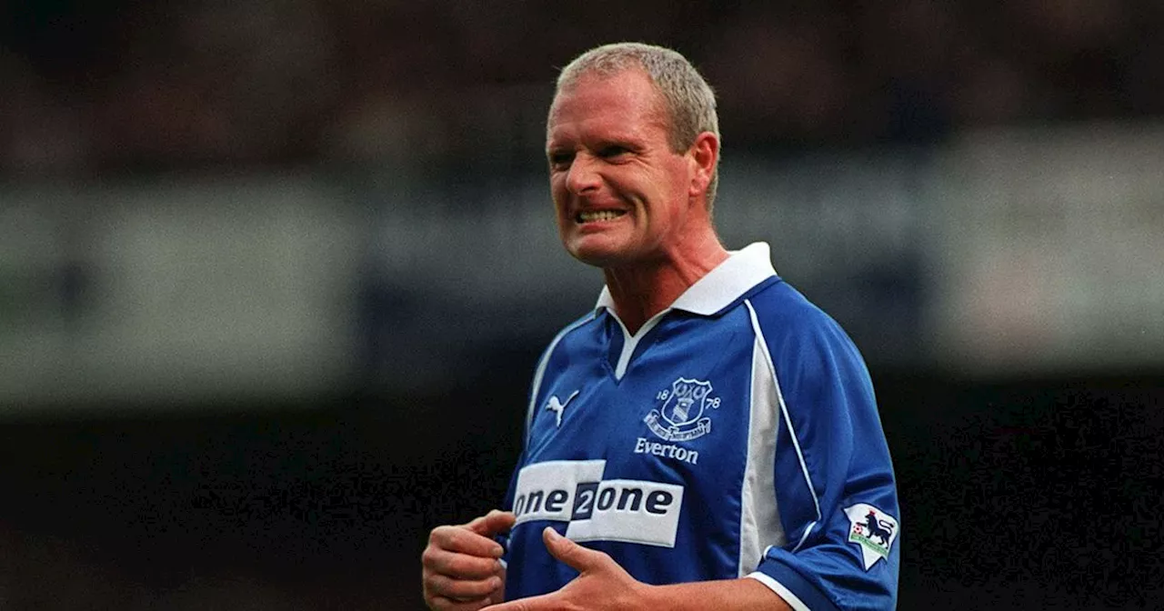 Paul Gascoigne hits out over Everton director's transfer claim