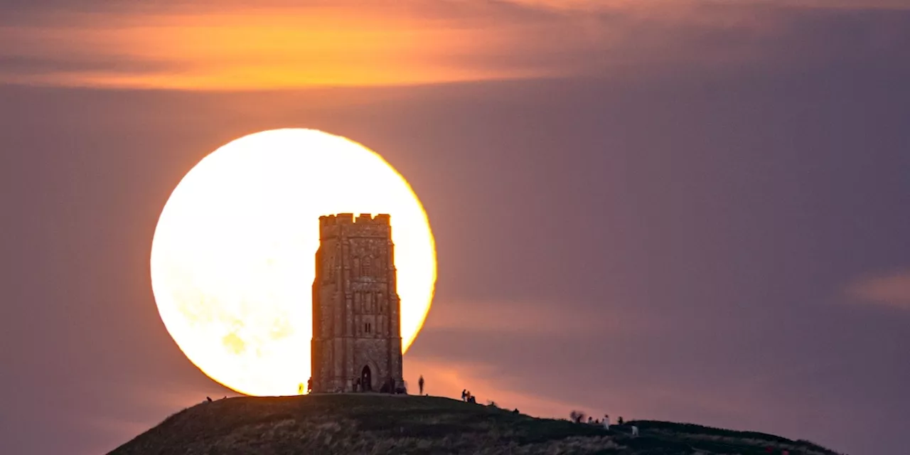 Supermond und Komet am Abendhimmel: Vollmond im Oktober sehen