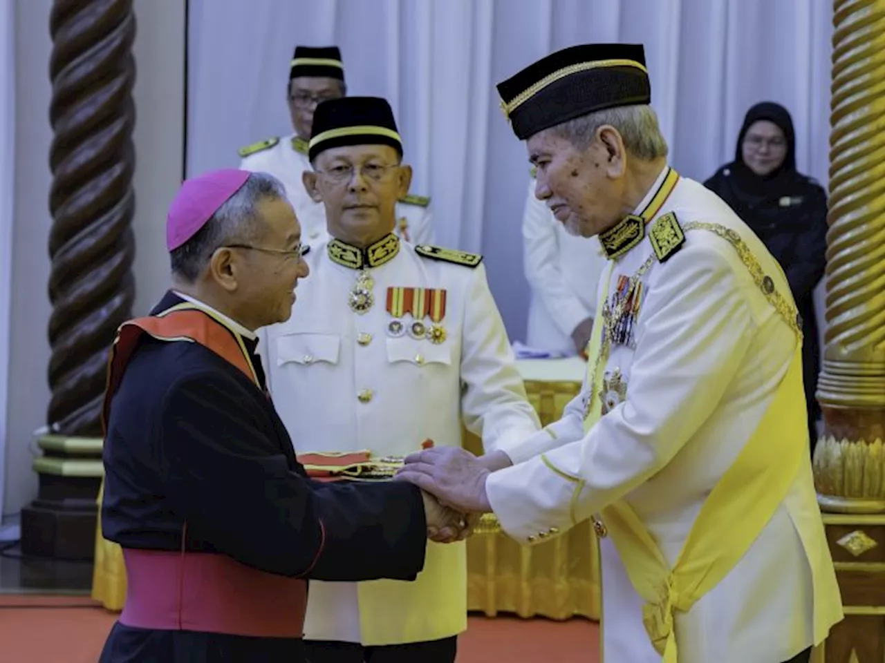 Archbishop Simon Poh conferred ‘Dato’ at TYT Awards Ceremony