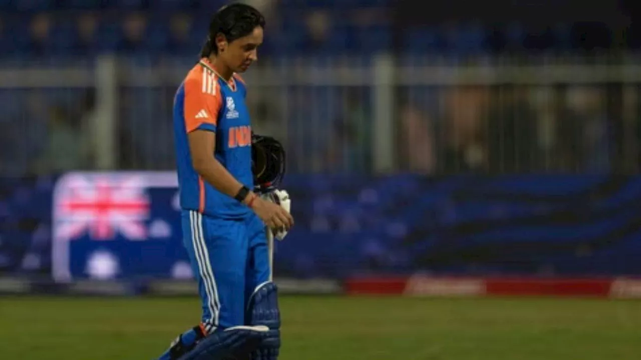 Harmanpreet Kaur ने आखिरी ओवर में कुछ ऐसा किया जिससे भड़क उठे फैंस, सोशल मीडिया पर उठाई टीम से बाहर करने की मांग