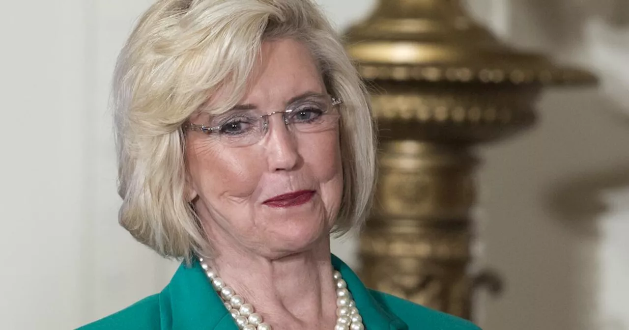 Lilly Ledbetter, an icon of the fight for equal pay for women, dies at 86